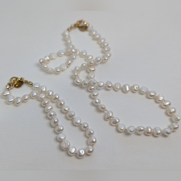 Handmade Jewelry - New Hand Knotted Pearl Necklace & Bracelet Artisan Set - F006